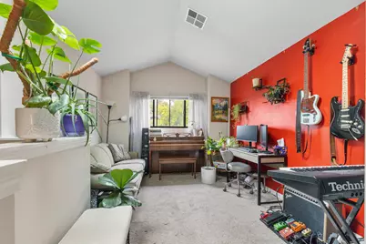 500 W Bender Rd #13, Glendale, WI 53217 - Photo 13