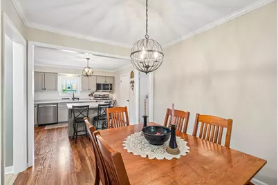 1059  9th Ave, Grafton, WI 53024 - Photo 5
