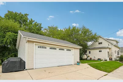 1059  9th Ave, Grafton, WI 53024 - Photo 23