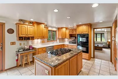808  Linden Rd, Kohler, WI 53044 - Photo 5