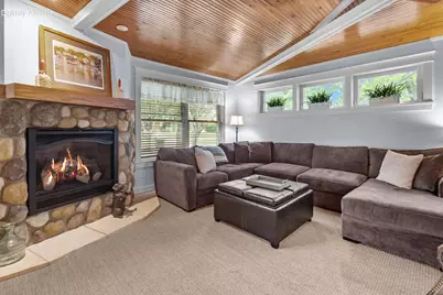 435  Forest Dr, Fontana, WI 53125 - Photo 9