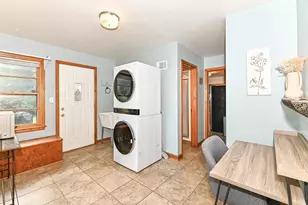 N90W16555 Roosevelt Dr, Menomonee Falls, WI 53051 - Photo 17