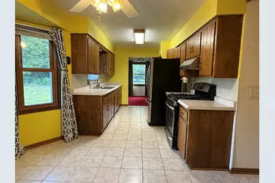 W231S6190  Charles Dr, Waukesha, WI 53189 - Photo 7