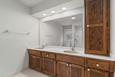9  Cherrywood Ct, Racine, WI 53402 - Photo 25