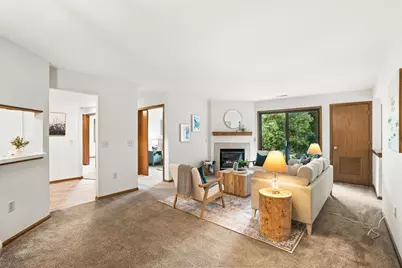 409 N Main St #B, Thiensville, WI 53092 - Photo 11