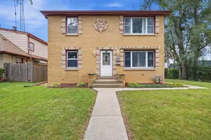 3056 S 93rd St, West Allis, WI 53227 - Photo 1