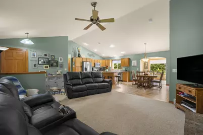 W3836  Somerset Ct, Taycheedah, WI 54937 - Photo 7