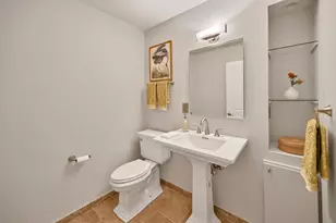 9484 N Fairway Dr, Bayside, WI 53217 - Photo 31