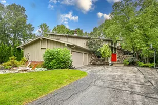 9484 N Fairway Dr, Bayside, WI 53217 - Photo 37