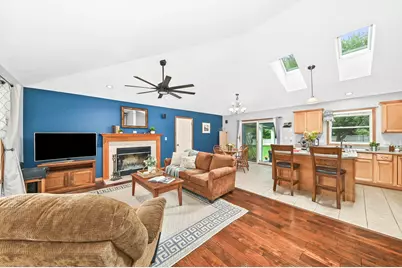 N51W27864 N Courtland Cir, Lisbon, WI 53072 - Photo 5