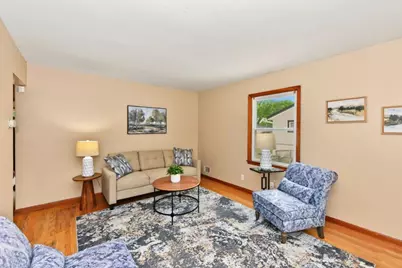 8048 W Herbert Ave, Milwaukee, WI 53218 - Photo 3
