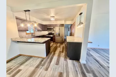 4380 N 143rd St, Brookfield, WI 53005 - Photo 3