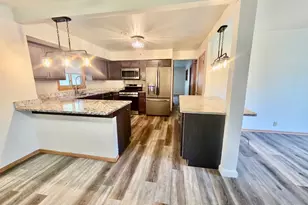 4380 N 143rd St, Brookfield, WI 53005 - Photo 3