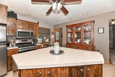 5224 S 23rd St, Milwaukee, WI 53221 - Photo 15