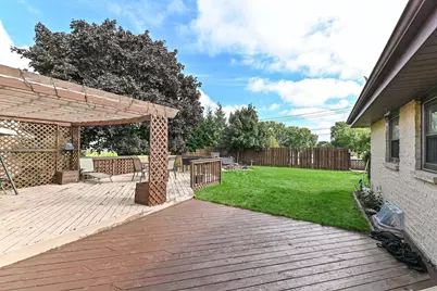5224 S 23rd St, Milwaukee, WI 53221 - Photo 37