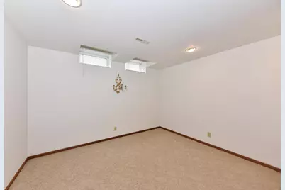 5944 S 35th St, Greenfield, WI 53221 - Photo 31