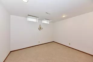 5944 S 35th St, Greenfield, WI 53221 - Photo 31
