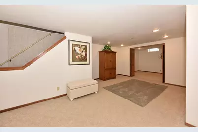 5944 S 35th St, Greenfield, WI 53221 - Photo 29
