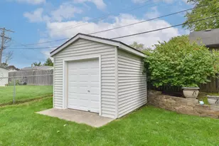 5944 S 35th St, Greenfield, WI 53221 - Photo 37