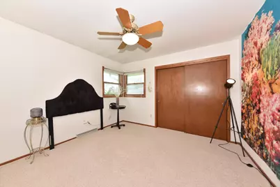5944 S 35th St, Greenfield, WI 53221 - Photo 25