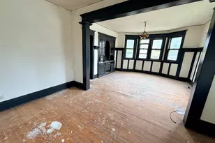 2877 N 23rd St, Milwaukee, WI 53206 - Photo 9