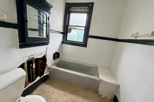 2877 N 23rd St, Milwaukee, WI 53206 - Photo 15