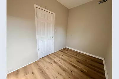 2363 S 9th St #2363A, Milwaukee, WI 53215 - Photo 7