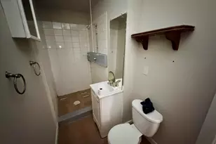 2363 S 9th St, Milwaukee, WI 53215 - Photo 15