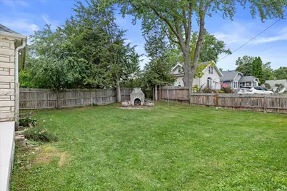 2000  Summit Ave, Waukesha, WI 53188 - Photo 7