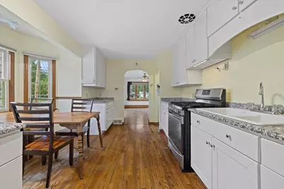 2000  Summit Ave, Waukesha, WI 53188 - Photo 15