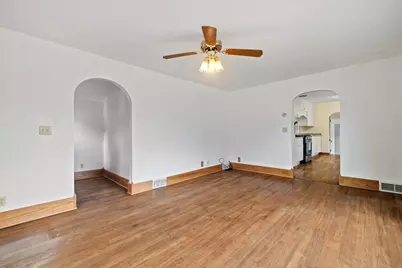 2000  Summit Ave, Waukesha, WI 53188 - Photo 11