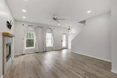 3929  Maple Grove Dr, Madison, WI 53719 - Photo 13