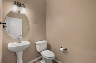 3929 Maple Grove Dr, Madison, WI 53719 - Photo 15