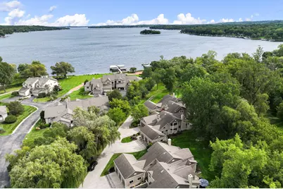 W304N2358 N Westwind Dr #5C, Delafield, WI 53072 - Photo 3