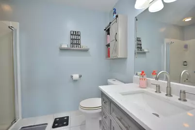1190  Pilgrim Pkwy, Elm Grove, WI 53122 - Photo 7