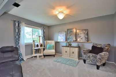 1190  Pilgrim Pkwy, Elm Grove, WI 53122 - Photo 17