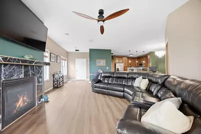 1680  New Port Vista Dr, Port Washington, WI 53024 - Photo 11