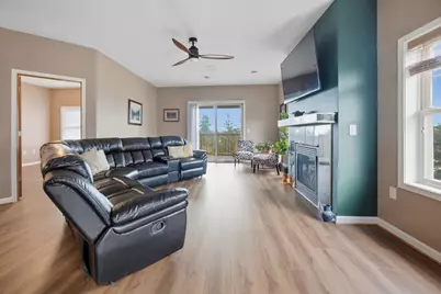 1680  New Port Vista Dr, Port Washington, WI 53024 - Photo 9