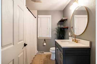 15565  Carpenter Rd, Brookfield, WI 53005 - Photo 17