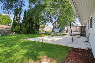 1224 Mackinac Ave, South Milwaukee, WI 53172 - Photo 11