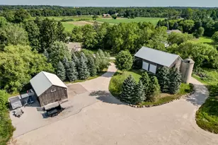 N84W20717 Menomonee Ave, Menomonee Falls, WI 53051 - Photo 21