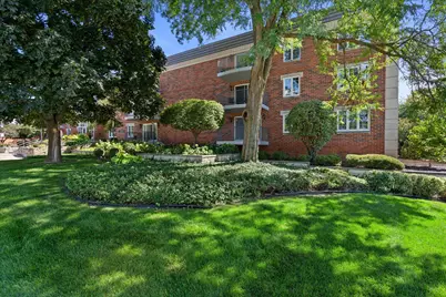 13335  Watertown Plank Rd #105, Elm Grove, WI 53122 - Photo 41