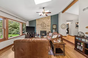 N104W16845 Thornapple Row, Germantown, WI 53022 - Photo 5
