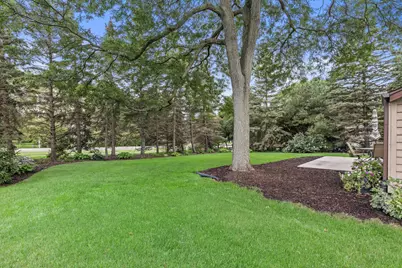 N104W16845  Thornapple Row, Germantown, WI 53022 - Photo 27