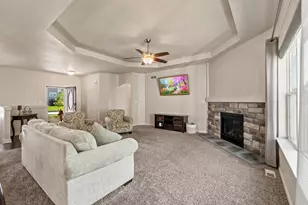 617 Evergreen Terrace, Port Washington, WI 53074 - Photo 9