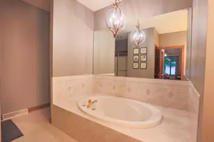 212 Thorngate Ct, Burlington, WI 53105 - Photo 17