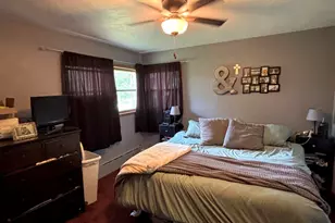 22436 Schroeder Rd, Racine, WI 53139 - Photo 11
