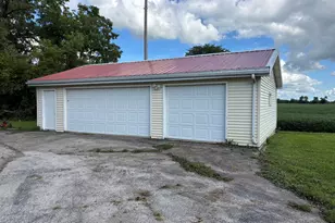 22436 Schroeder Rd, Racine, WI 53139 - Photo 21