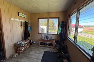 22436 Schroeder Rd, Racine, WI 53139 - Photo 3