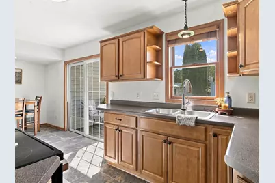 527  Schwartz St, Plymouth, WI 53073 - Photo 9